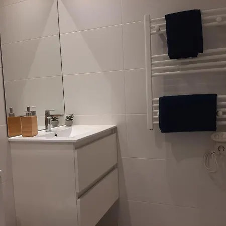 Dindurra Centro-parking Gratuito ヒホン